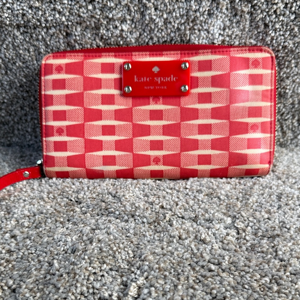Kate Spade Red and Cream Large Patterned Wallet - Picture 1 of 5
